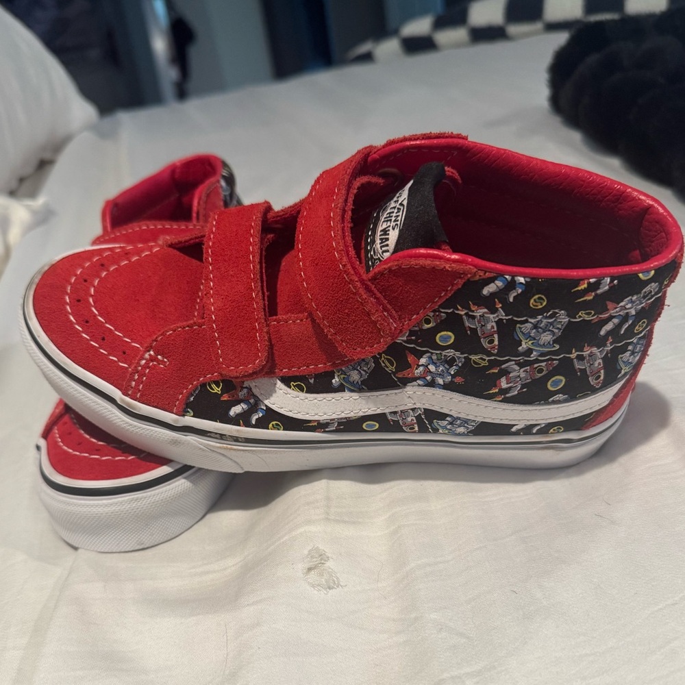 Vans Kids Space Velcro Hi-Tops. Size 3 kids.